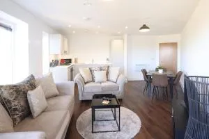 Modern 2 bed close to Bicester Village, Parking - Boarstall