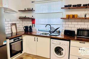 The Biscuit House by PontaNegraAzores