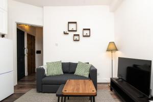 1 Bedroom Apartment-Free Parking