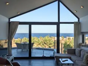 Sea & Golf Views 2BR Villa with Free Beach & Pool Access - 萨法加