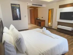 Krb greens hotel & banquets - Sāmpla