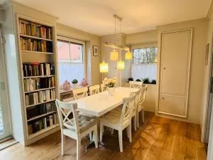 großes Haus im Landhausstil mitten in Wangen - Hergatz