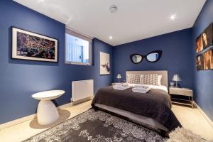 Charming 3BR Shoreditch Duplex Loft with Balconies