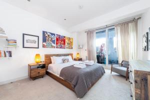 Charming 3BR Shoreditch Duplex Loft with Balconies