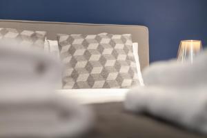 Charming 3BR Shoreditch Duplex Loft with Balconies