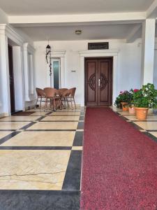 Cloud Nine - Grandeur