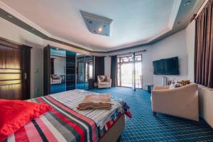 Sapancada ısıtmalı havuzlu villa