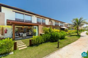 Linda elegante casa I4 vista mar Imbassai Privilege