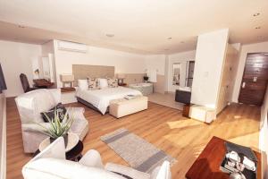 Newkings Boutique Hotel