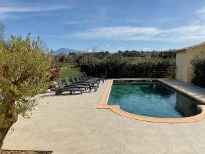 Villas Villa 5 etoiles avec Magnifique Vue au Domaine des Cigales : photos des chambres
