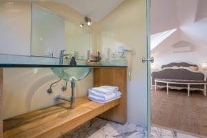 Double Room - Attic with Sea View room in Oyster Residences - Adult Only