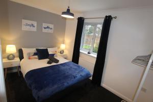 4 Bedroom House Near Manchester Airport, Wythenshawe Hospital and Trafford Centre