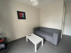 Appartements Appartement T1 bis a Cambo, proche thermes et centre, RDC, terrasse, parking, internet, animal tolere - FR-1-495-12 : photos des chambres