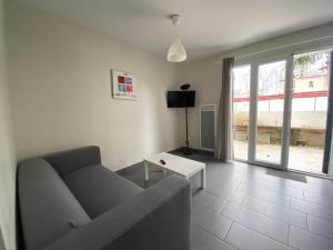Appartements Appartement T1 bis a 10 min des Thermes, Terrasse, Internet, Parking Prive – Cambo-les-Bains - FR-1-495-111 : photos des chambres