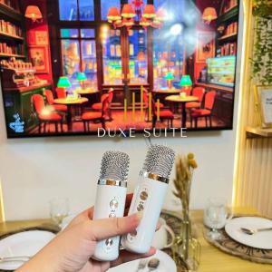 Aesthetic walking distance to MOA,near NAIA AIRPORT with NETFLIX,MINIVIDEOKE,BOARDGAMES-DUXE6