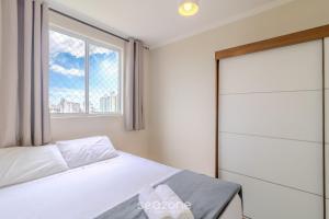 Prédio com piscina a 400m da Praia - LEA