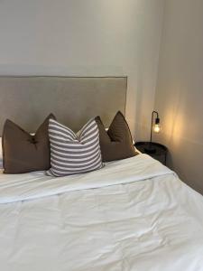 Bloom and Berry Cottage