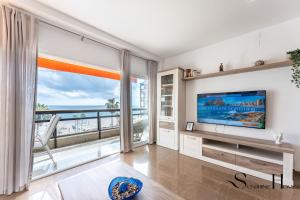 1st Line from the Beach, Views, Pool, Parking