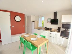 Maison 2 chambres - proche de tout - Jacuzzi privatif