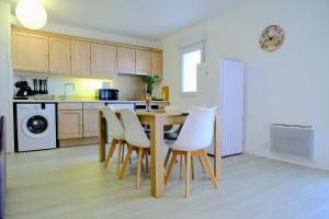 Appartements PASSIFLORA - Spacieux T3 -70 m2 - Arrivee Autonome - Parking Prive Gratuit : photos des chambres