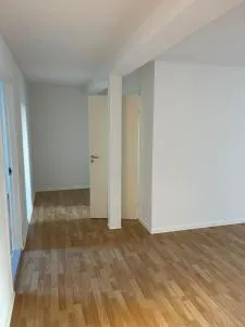 Modern Getaway - 2BR in Center - Ry