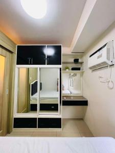 Eu & PJ Cozy Staycation