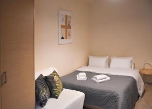 Relaxing Central Apt steps from Shops & Museums