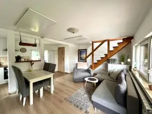 Dom pod świerkiem - Męcikał