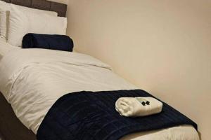 House - Sleeps 8 - Parking - Station Close