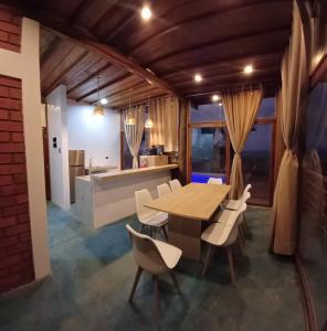 Beach house ballena Tower