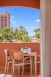 Marina Breeze Home by SolMaestranza