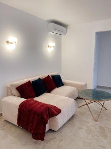 Appartements Appartement de luxe climatise, parking & 2 balcons : photos des chambres