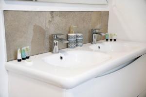 NEW! 3BR in Haughton Road