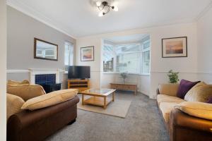 NEW! 3BR in Haughton Road