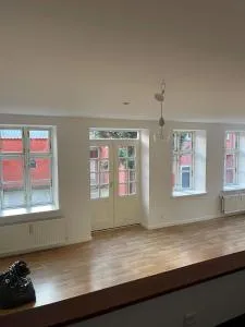 Exclusive 1BR - Newly Renovated - Ry