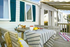 Campings Camping Le Mas de Sireuil : photos des chambres