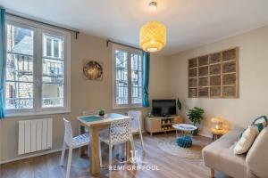 Appartements Emeraude Cozy Nest 3 Heart of Historic District 2 guests : photos des chambres