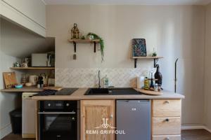 Appartements Emeraude Cozy Nest 3 Heart of Historic District 2 guests : photos des chambres