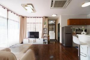 Charming 3-Storey house near BTS Onnut Station