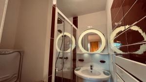 Maison forêt et piscine, les Mas de Vertmarines