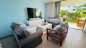 3 Bedroom Beach Villa With Parking