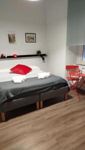 Tammurriata Nera Bedroom