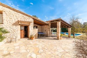 Villa Perdiu Vell Petit by Sealand Villas