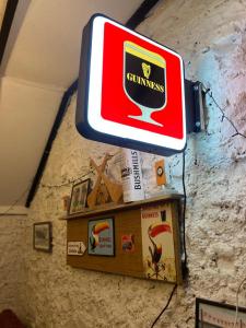 Glór na dTonnta Glamping Campervan