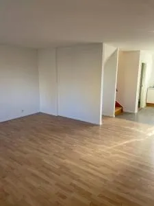 Bright Two Floor Apartment - Rask Mølle