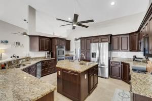 Cape Escape-Canalfront, Dock, Gulf Access, Pool, Spa, Lanai,