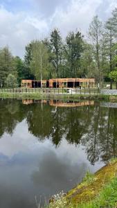 Camping Camp Fish, parcele kempingowe z własnym namiotem, przyczepą lub kamperem