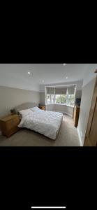 Leigh On Sea -Broadway-Two Bed with Garden
