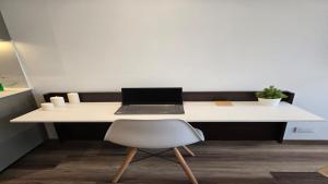 vestrip - taj - 97, cerca a el parque de la 93