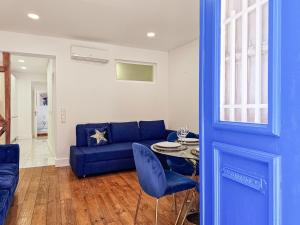 Like a typical Portuguese house with private patio